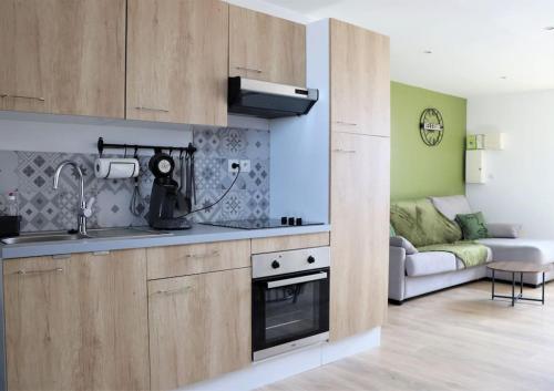 Eurotunnel - Commerce - Famille & Pro 2ch 5 p - Hames-Boucres
