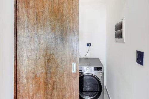 Spacious Condo, beautiful pool, Wi-Fi - Casa Kaanal 104, Tulum (Foto 10)