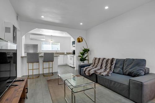 Blue Palm Mid-City Home
