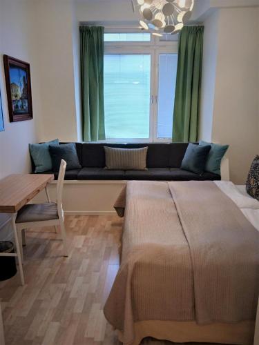 room detail thumbnail 0