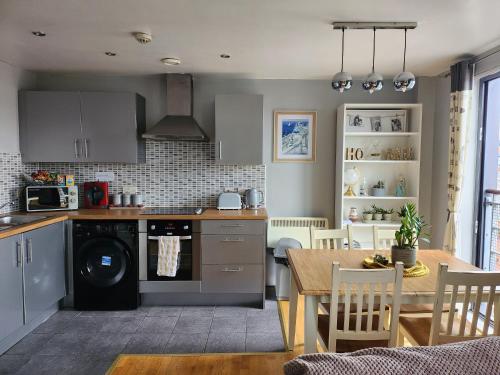 Modern central Penthouse - 1 FreeParking, Liverpool (photo 9)