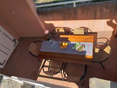 Three-Bedroom Apartment with Terrace image 3