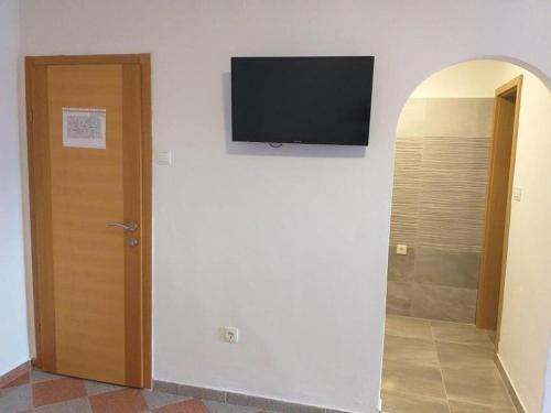 Studio with Terrace image 6