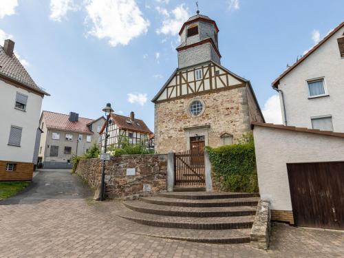 Charming Apartment in Fuldabrück with Garden