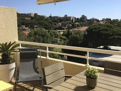 Studio climatisé avec terrasse et parking à Cavalaire-sur-Mer - FR-1-100-223 - Location saisonnière - Cavalaire-sur-Mer