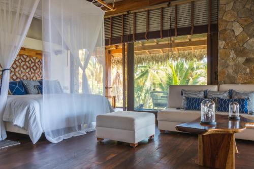 Casa Kundavi Beach Front Paradise in San Isidro Llano Grande