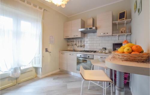  Cozy Home In San, Marco Dalunzio With Kitchen in San Marco dʼAlunzio