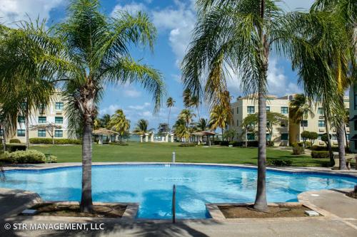 Upscale Condo at Aquatika Beach & Vacation Villas