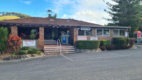 Banana Coast Caravan Park Hotel