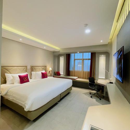 Leedon Hotel & Suites Surabaya near Muhammad Cheng Hoo Mosque