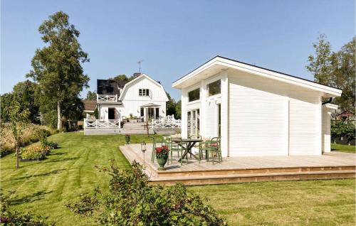 Nice home in mmeberg with WiFi and 2 Bedrooms