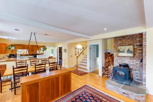 Haven on the Hill in Londonderry, USA