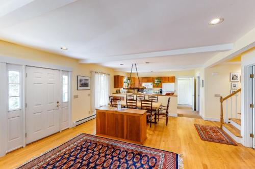 Haven on the Hill in Londonderry, USA