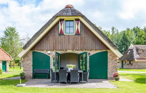  Awesome Home In Ijhorst With Wifi And 2 Bedrooms, Pension in IJhorst bei Rouveen