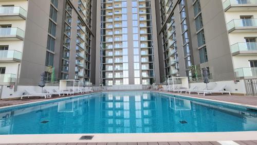STAY BY LATINEM Luxury 1BR Holiday Home CVR A3002 near Burj Khalifa, Dubaj (zdjęcie 4)