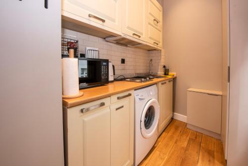Bguest Pera Suites - image 7