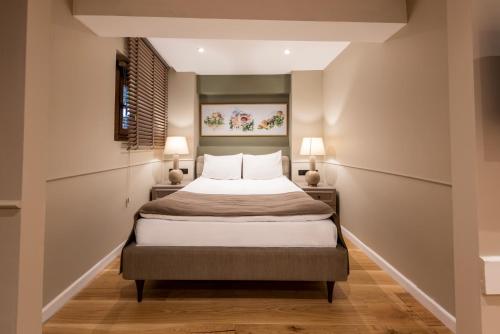 Bguest Pera Suites - image 6
