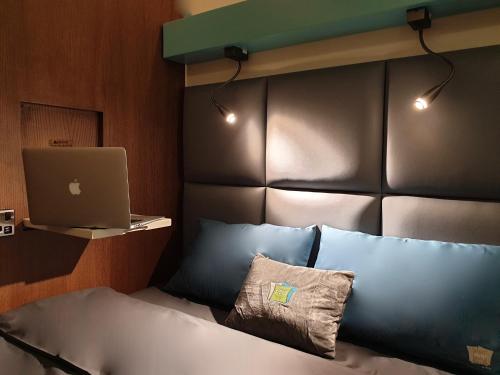 Guestroom, sleep 'n fly Sleep Lounge, C-Gates Terminal 3 - TRANSIT ONLY in Dubai