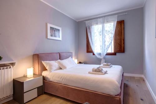 Sprone Apartment by Mamo Florence - image 4