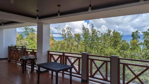 Restaurant, Bakawan Hideaway Resort & Restaurant in Tomas Oppus