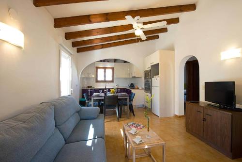 Villa Neus - Plusholidays - image 12