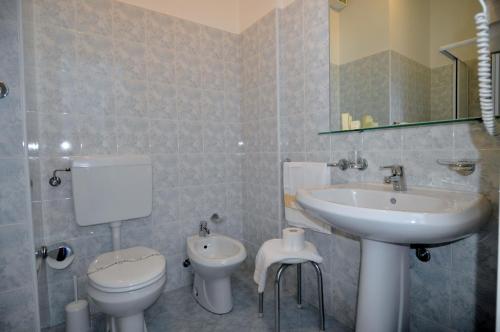 Hotel Sole Mare - image 4