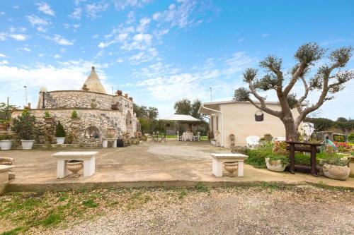  Trullo Melina by BarbarHouse, Unterkunft in San Vito dei Normanni