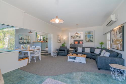 Kitchen, Oceans 88 Whitianga Coastal Suites in Whitianga