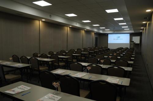 Ucar Royal - image 11