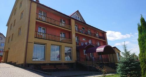 Ksenia - Hotel - Skhidnitsa