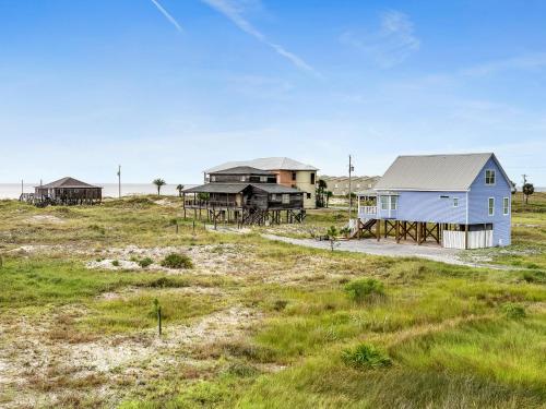 Exterior view, Seahawk South C in Fort Morgan