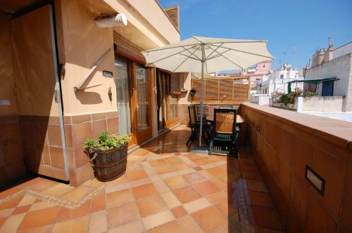 Sitges Apartment - image 5