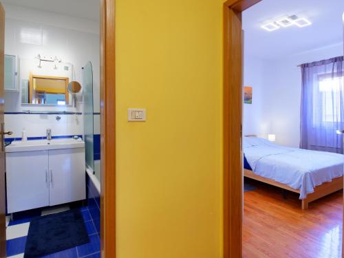 Fürdőszoba, Apartment Lux by Rent Istria in Zambratija