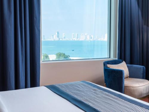 Executive Suite with Sea View image 3