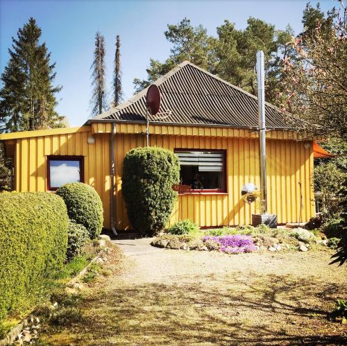 Gelbes Haus bei Mardorf am Steinhuder Meer - Rehburg-Loccum