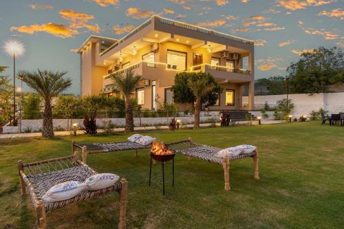 BrookVale Manor by StayVista - Private Pool, BBQ, Views at Haryana, Sohna