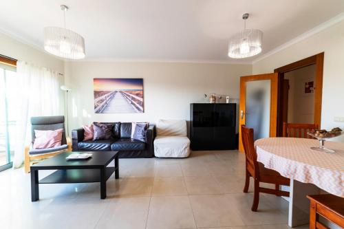  Do VALE T2 com Piscina, Unterkunft in Albufeira