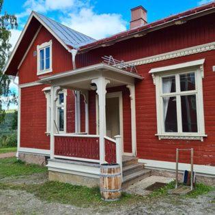 . Conciërgewoning van het gerechtsgebouw.