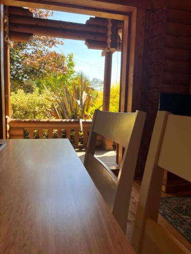 Iekārtas, Beautiful 2 Bedroom Log Cabin With Private Hot Tub - Elm in Aymestrey