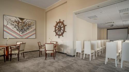 Europa Grand Hotel - image 8