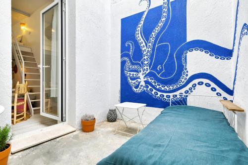 L'Octopus - Petit patio estival - Location saisonnière - Marseille