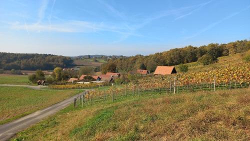Apkārtne, Kellerstöckl Uhudlerei 39 (Kellerstockl Uhudlerei 39) in Eltendorf