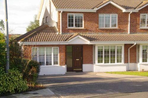 Cosy & convenient beach retreat in Tramore