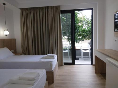 Hotel Ksamili – Ksamil, OR