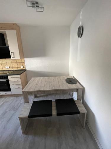 設施, Hemmingen BaWü, attraktive 2-Zimmer-Whg (Hemmingen BaWu, attraktive 2-Zimmer-Whg) in 迪欽根
