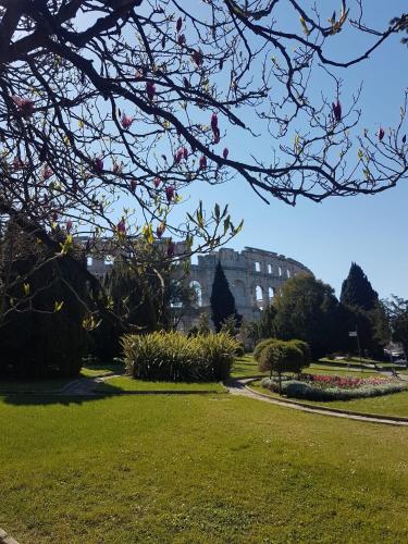  Apartment Zadarska in Pula