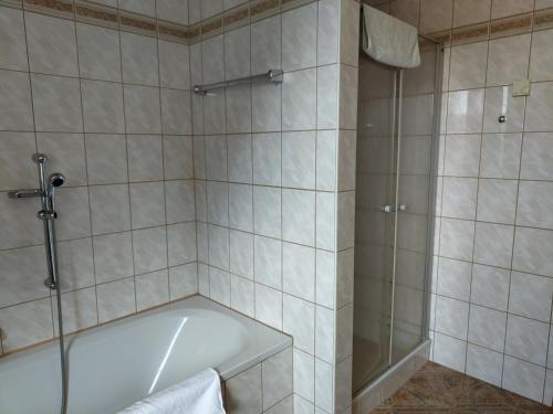 Fürdőszoba, Ferienwohnung Hohenroda in Rackwitz