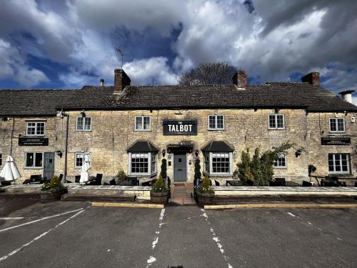 The Talbot Inn - Accommodation - Eynsham