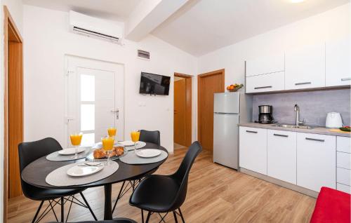 廚房, Apartment Razanac 31 in 拉扎納