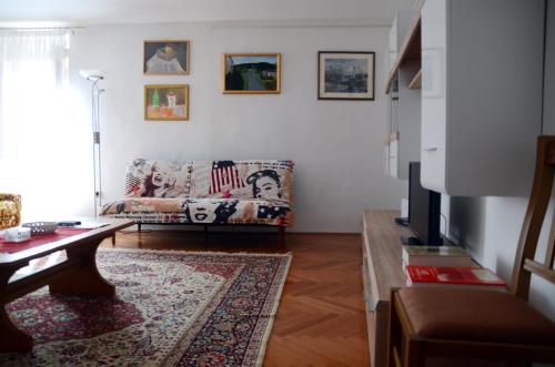 Rovinj Center Town Apartment - main image
